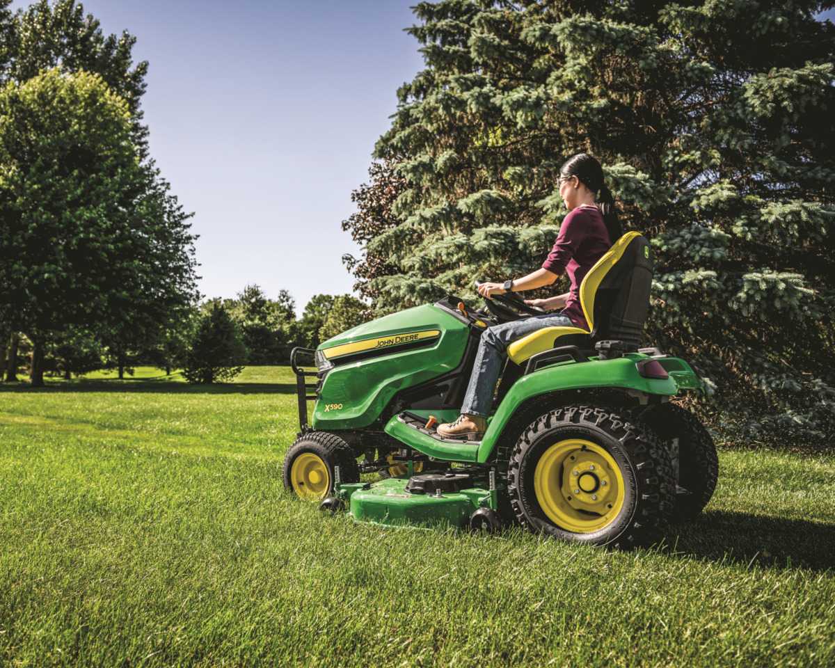 X500-Select-Series-Lawn-Tractors
