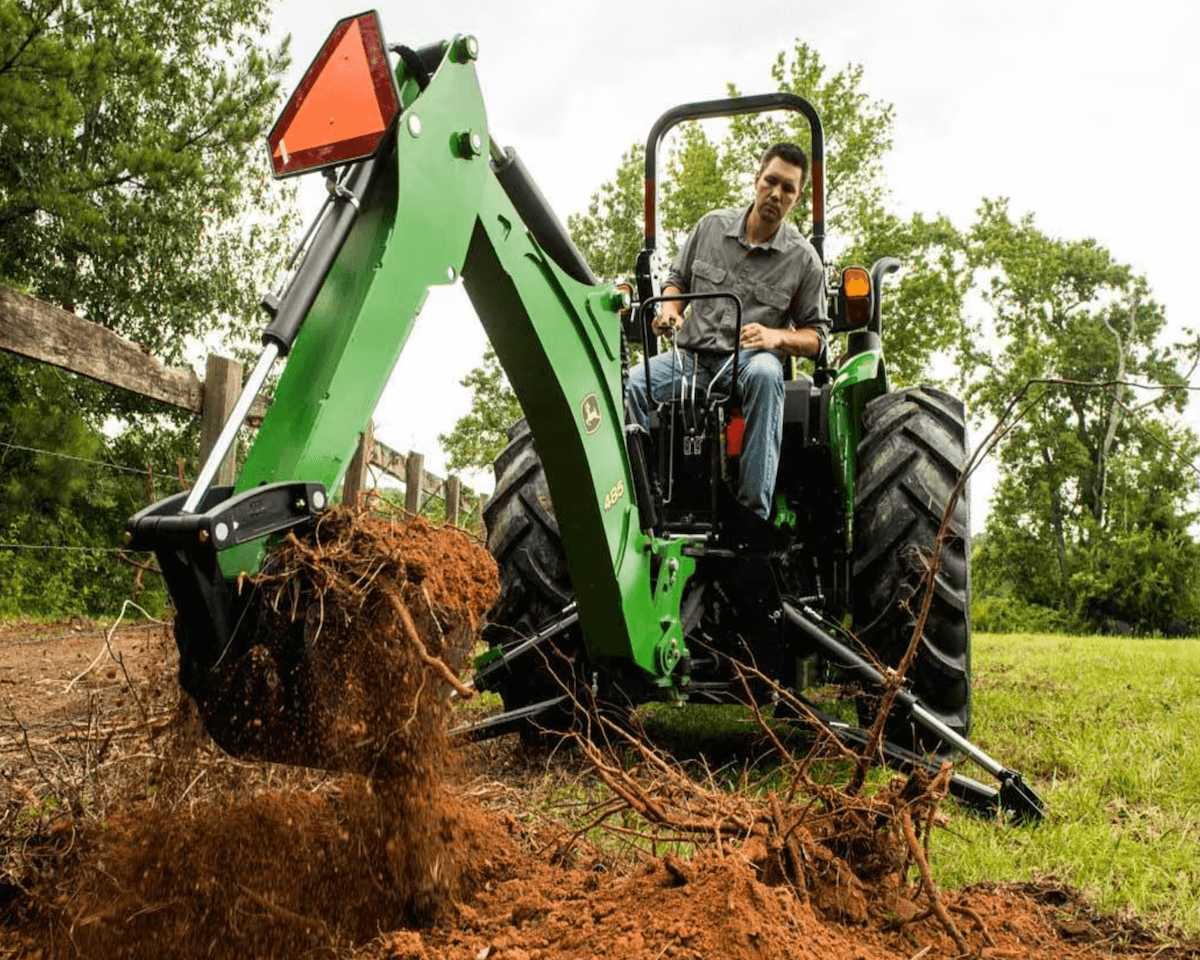 Backhoes-and-Digging