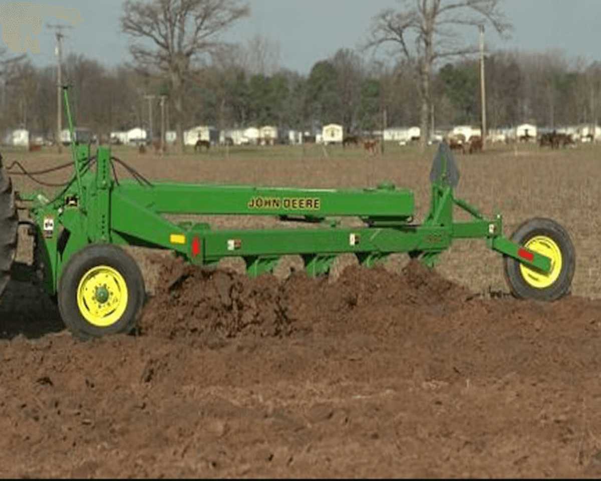Moldboard-Plows